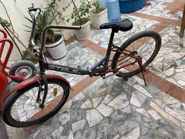 STELS markalı qatlanan velosiped, yüngül daşınma və saxlama imkanı