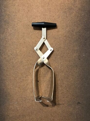 Digər əntiq əşyalar: Antik sovet .metre 20 m . Banka tutan 10 m .stoplar 10 manat — 5