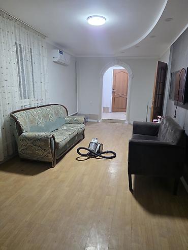 сдаю дом в селе: 100 м², 5 комнат, Аламединский рынок / базар, Семейным — 7