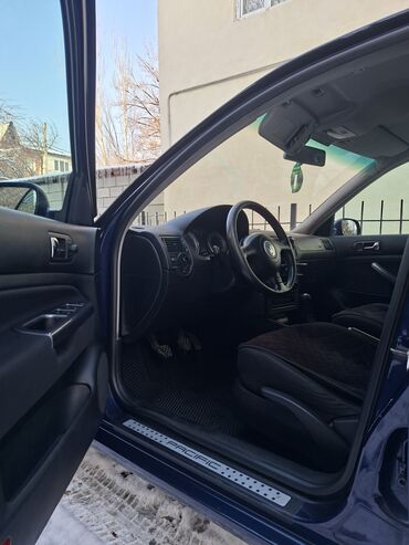 Volkswagen: Volkswagen Golf: 2003 г., 2 л, Бензин, Хэтчбэк — 6