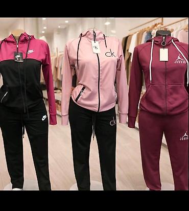 Gornji i donji deo: Savršene 💥💥💥 Ženske trenerke S M l xl 2xl 3999 din ⭐ Udoban materijal — 3