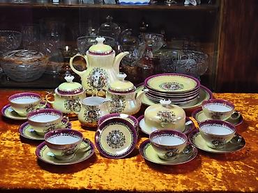 Наборы посуды: Сервантное хранение!!! Этот предмет — фарфоровый сервиз «Мадонна» — 1