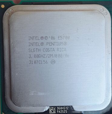 intel core i3: Prosessor Intel Pentium E5700, 3-4 GHz, 2 nüvə, İşlənmiş