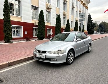 Honda: Honda Accord: 2002 г., 1.8 л, Автомат, Газ, Седан