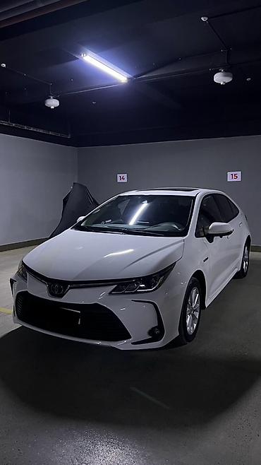 mcv 21: Toyota Corolla: 2020 г., Гибрид, Седан — 1