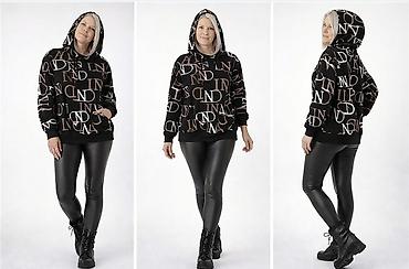 Dukserice: Ženska dukserica sa kapuljačom, crna sa celopreko štampanim — 3