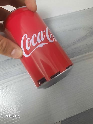 Audio: Coca-Cola bankası formasında mini portativ dinamik isteyene — 5