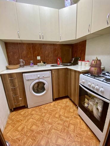 Uzunmüddətli kirayə mənzillər: Mənzil Yeni Yasamal Ə.Əhmədov küçəsin də yerləşir. 17 mərtəbəli — 3