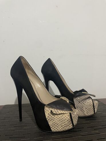 Tuflilər: Tuflilər, Ölçü: 39, rəng - Qara, İşlənmiş -da lalafo.az — 11 Tuflilər: Tuflilər, Ölçü: 39, rəng - Qara, İşlənmiş — 11