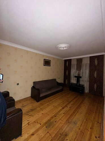 Uzunmüddətli kirayə mənzillər: Suraxanı Rayonu Yeni Günəşli D Massivi Ballı Market 4 otaq. Mərtəbə — 2