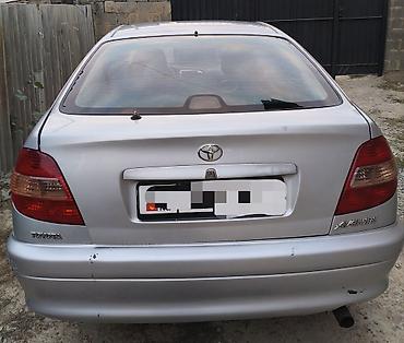 ravon spark: Toyota Avensis: 2002 г., 1.8 л, Механика, Бензин, Седан — 2
