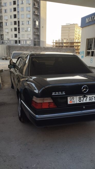 Mercedes-Benz: Mercedes-Benz W124: 1990 г., 2.3 л, Механика, Бензин, Седан — 25