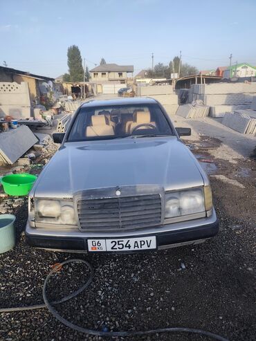 возможен обмен на дом: Mercedes-Benz W124: 1988 г., Дизель, Седан