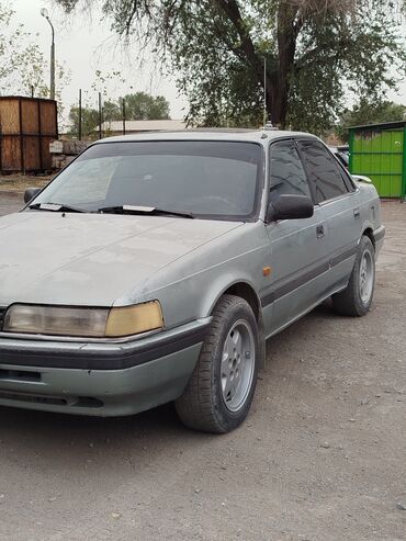 Mazda: Mazda 626: 1989 г., 2 л, Механика, Бензин, Седан
