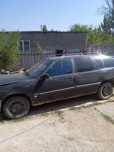 Audi: Audi 100: 1989 г., 1.8 л, Механика, Бензин, MPV Body Type