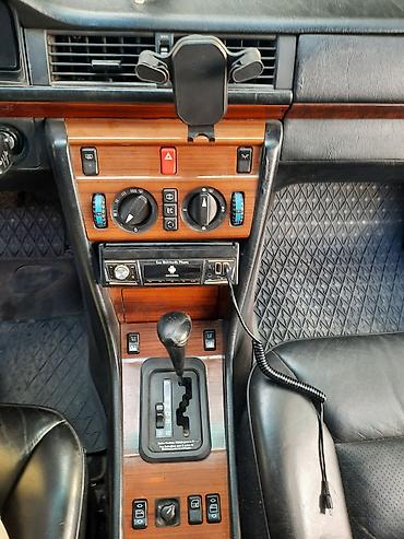 mercedes ucuz: Mercedes-Benz W124: 2 l | 1994 il Sedan — 10