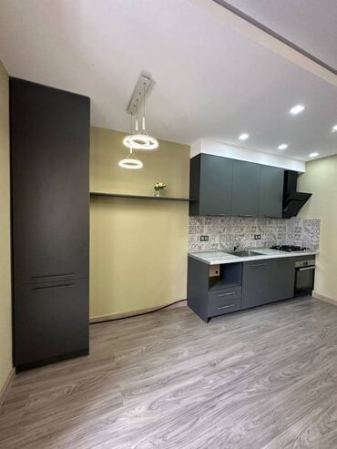 агентство недвижимости аренда квартир бишкек: 1 комната, 54 м², Элитка, 4 этаж