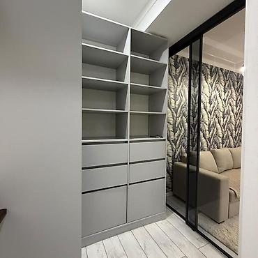 модульный душ и туалет: 🏡 Продаётся 3-комнатная квартира-студия 📍 Первая линия магистрали 📐 — 2