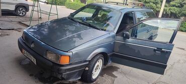 Volkswagen: Volkswagen Passat Variant: 1989 г., 1.8 л, Механика, Бензин, Минивэн