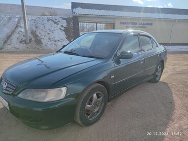 аварийные автомобили: Honda Accord: 2001 г., 0.2 л, Типтроник, Бензин, Седан