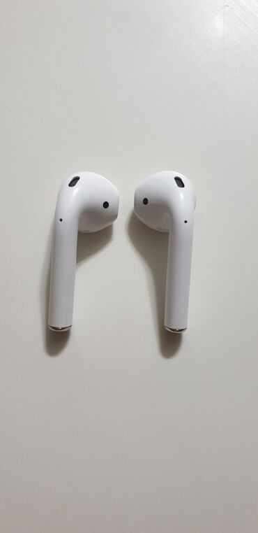 чехлы на аирподс 3: Вкладыши, Apple, Б/у, Беспроводные (Bluetooth), Классические