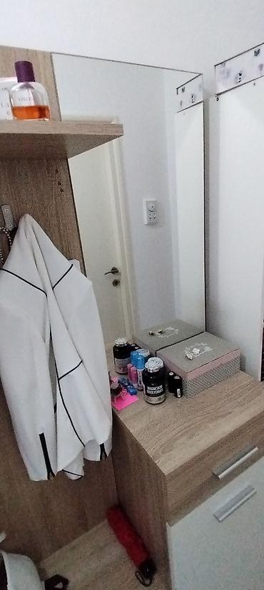 ikea ormari za sobu: Predsoblje sa ogledalom,v185 š145 d35cm, ima više odeljaka za obuću — 4