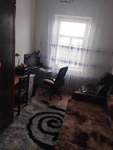 Продажа коттеджей и домов: Продаю дом 100кв.м. 4 комнаты. Имеется хоз. Постройки, гараж, огород — 2