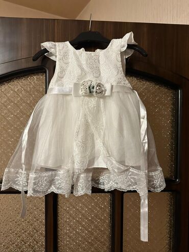 Uşaqlar üçün digər geyimlər: Qız uşaqları üçün ziyafət/libas dəsti – 4 fərqli model 1) Ağ zərif — 3