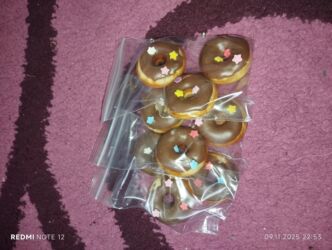 оборудование для газирования воды: Продаю пончики маленькие. 1 пакетик - 20 сом