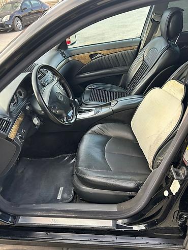 Mercedes-Benz: Mercedes-Benz E-Class: 3.2 l | 2004 il Sedan — 14