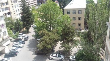 Uzunmüddətli kirayə mənzillər: Azadliq metrosunun medera hospitala yaxın 10 mertebeli binanın 7-ci — 20