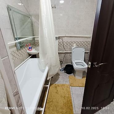 Посуточная аренда квартир: 1 комната, Бронь, Душевая кабина, Бытовая техника — 2