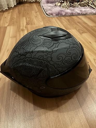moto bot: Tam üzlü motosiklet dəbilqəsi - Dizayn: Boz-qara mat səth üzərində — 3