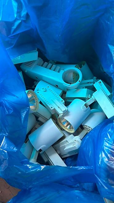 Другие товары для дома: Продам содержимое контейнера, все рабочее 3 телевизора; 8 газ-плит; 3 — 8