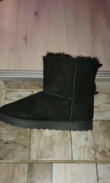 aksice cizme: Ugg boots, color - Black, 36