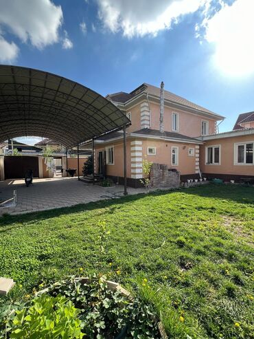 маршурут арендага берилет: 250 м², 5 комнат, Бронированные двери, Балкон застеклен, Видеонаблюдение
