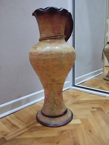 aloy gülü: Bir vaza, Keramika — 6