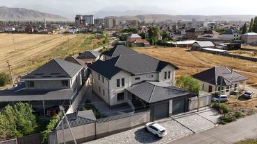 продаю дом ысык ата: Таунхаус, 182 м², 5 комнат, Агентство недвижимости, Евроремонт