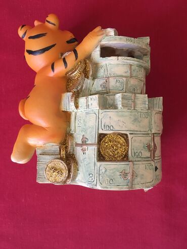 Heykəlciklər: Статуэтка - знак зодиака с денежными единицами как символ — 4