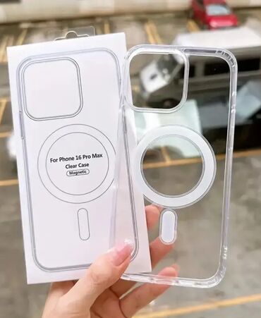 Kabrolar: IPhone 16 Pro Max üçün nəzərdə tutulmuş şəffaf telefon keysi. Bu keys