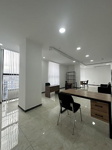 партер 2: Сдаю Офис целиком: 53 м², В бизнес центре, С ремонтом, Первая линия, С отдельным входом, С системой безопасности — 2