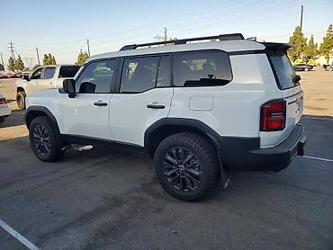 прадо 150 рестайлинг: Toyota Land Cruiser Prado: 2024 г., 2.4 л, Автомат, Гибрид, Внедорожник — 2