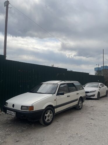 продаю пассат универсал: Volkswagen Passat: 1988 г., 1.8 л, Механика, Бензин, Универсал