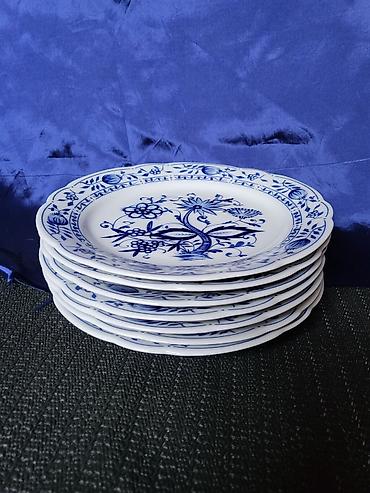 Kuhinjski setovi: Tanjiri Kahla porcelan cvibl mustra 1968 do 1987g.Nemacka. Tanjiri — 5