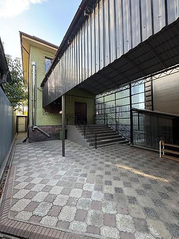 пл: 🏢 СДАЁТСЯ КОММЕРЧЕСКОЕ ПОМЕЩЕНИЕ ПО ПЕРВОЙ ЛИНИИ! 📍 Ул. Гагарина — — 3
