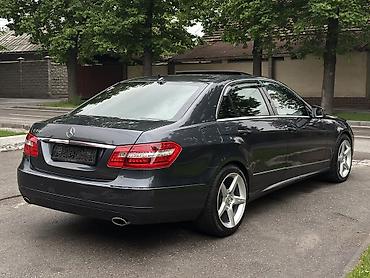 Mercedes-Benz: Mercedes-Benz E-Class: 2010 г., 3.5 л, Автомат, Бензин, Седан — 4