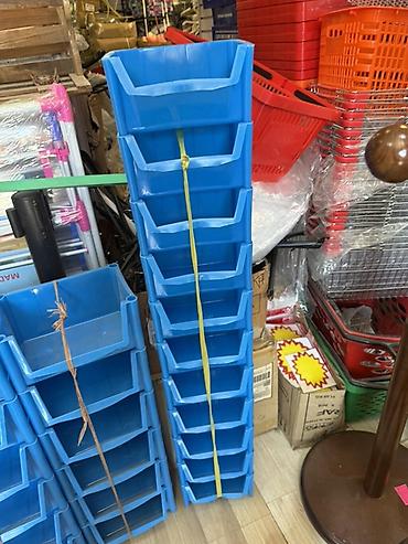 aptek seymur фото: Mavi rəngli plastik saxlama qutuları. Üst-üstə yığılan konstruksiyaya — 2