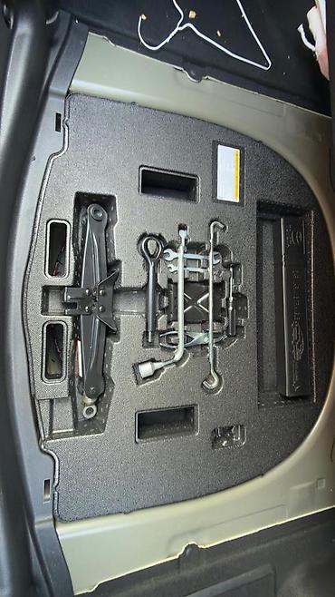 Toyota: Toyota Camry: 2019 г., 2.5 л, Автомат, Гибрид, Седан — 4