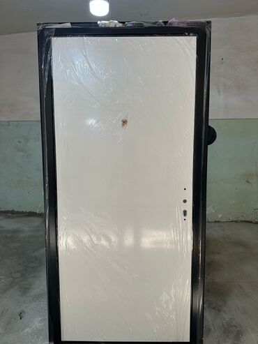 Giriş qapıları: Blok üçün Yeni Giriş qapısı Çərçivə ilə, Ödənişli çatdırılma — 17