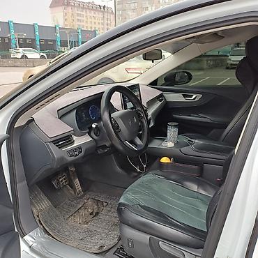 JMEV: JMEV : 2025 г., Автомат, Электромобиль, Седан — 7